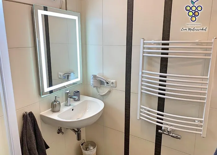 Апартаменти Zum Malerwinkel - Ruedesheim Рюдесгайм-ам-Райн