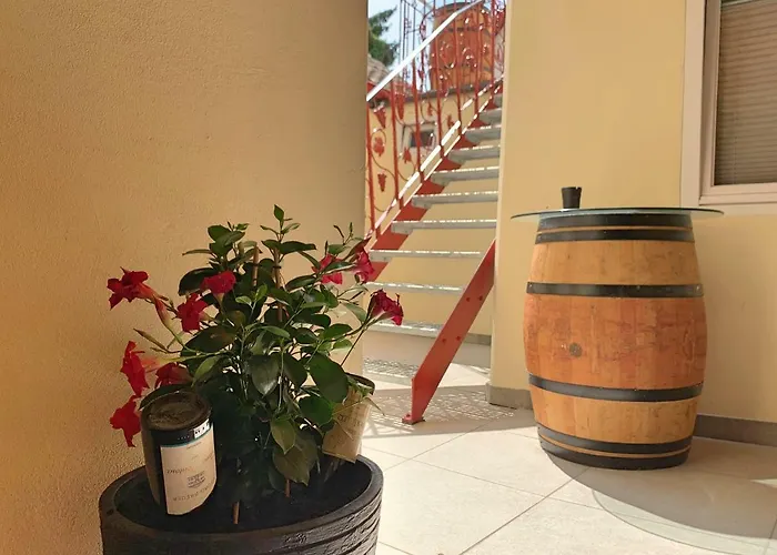 Апартаменти Zum Malerwinkel - Ruedesheim Рюдесгайм-ам-Райн